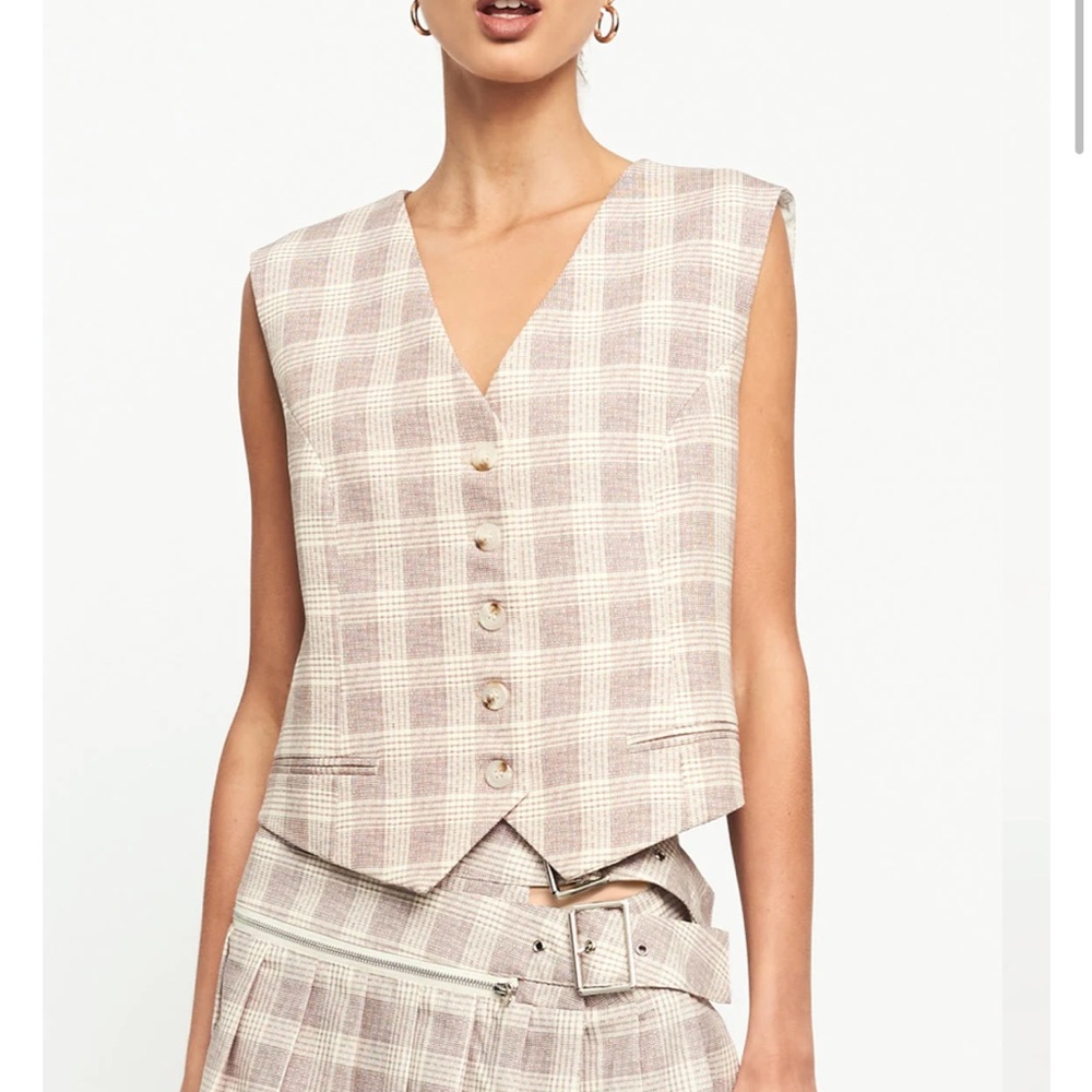 Lioness - BRENTWOOD VEST
BEIGE PLAID